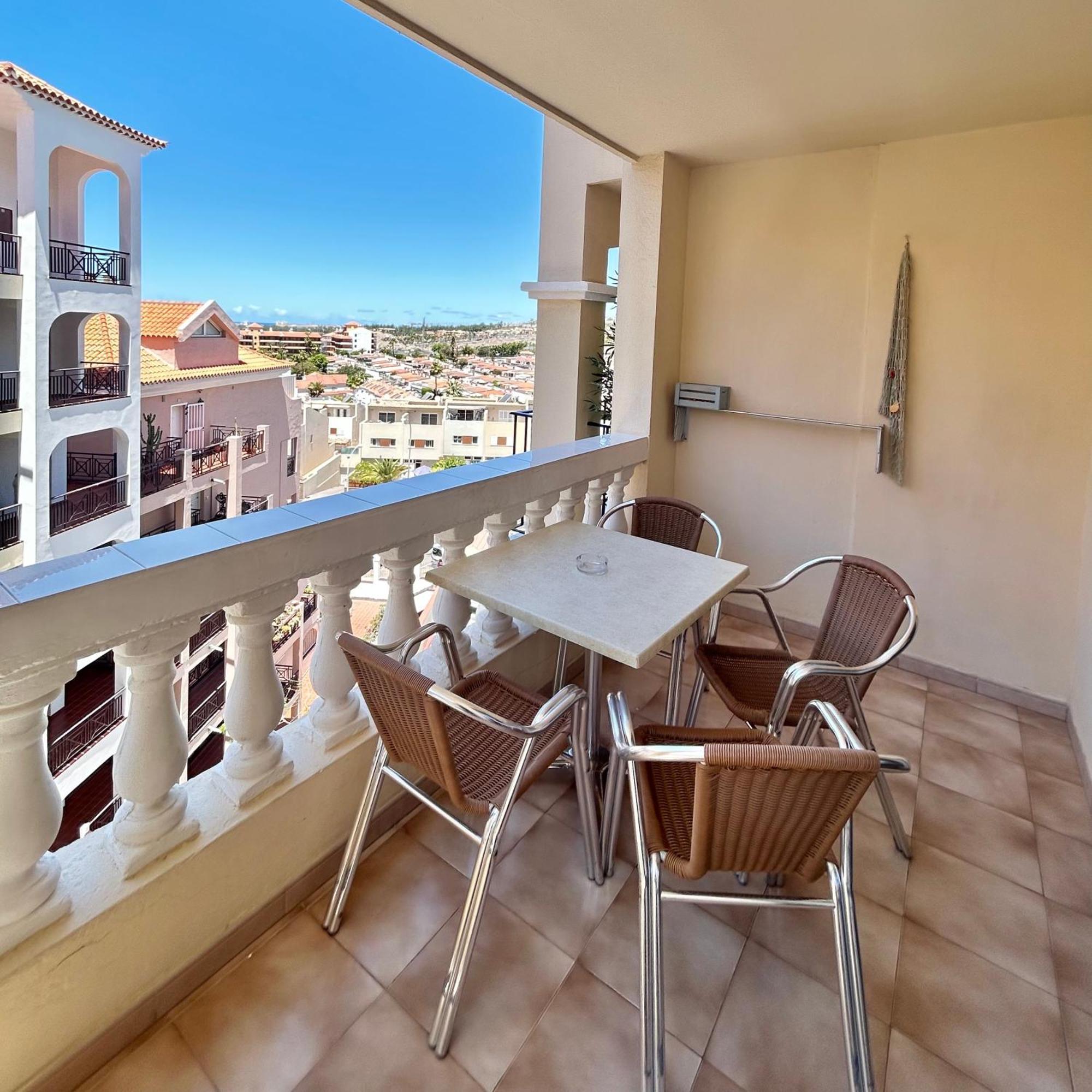 Lovely 1 Bed Apartment In Castle Harbour C108 洛斯克里斯蒂亚诺斯 外观 照片